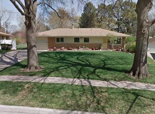 1822 Morningside Dr, Lincoln, NE 68506