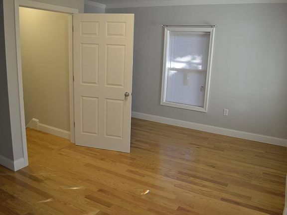 3rd image of 39 Witherbee St