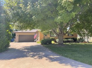 312 Ferris St, Dixon, IL 61021