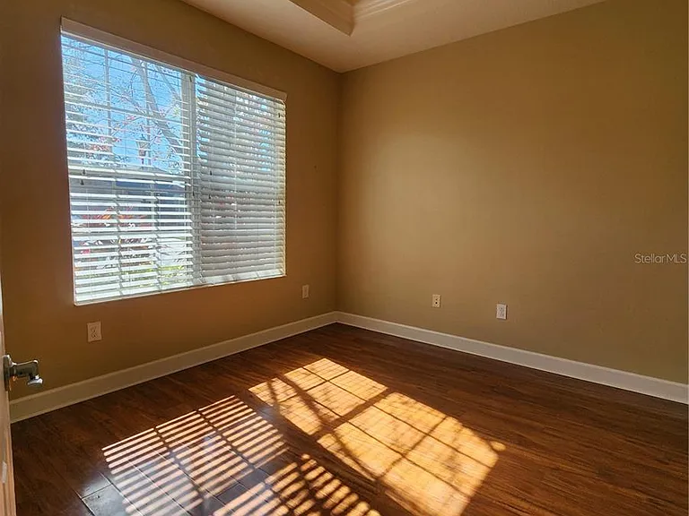 10218 Holland Rd — Photo 10