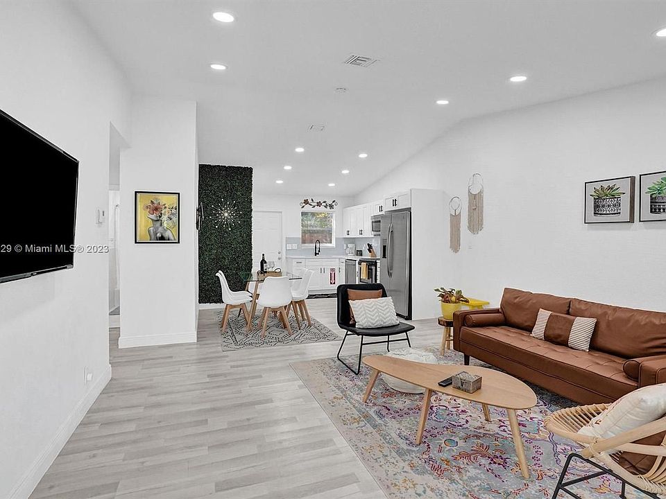 1st image of 1345 N Andrews Ave #1