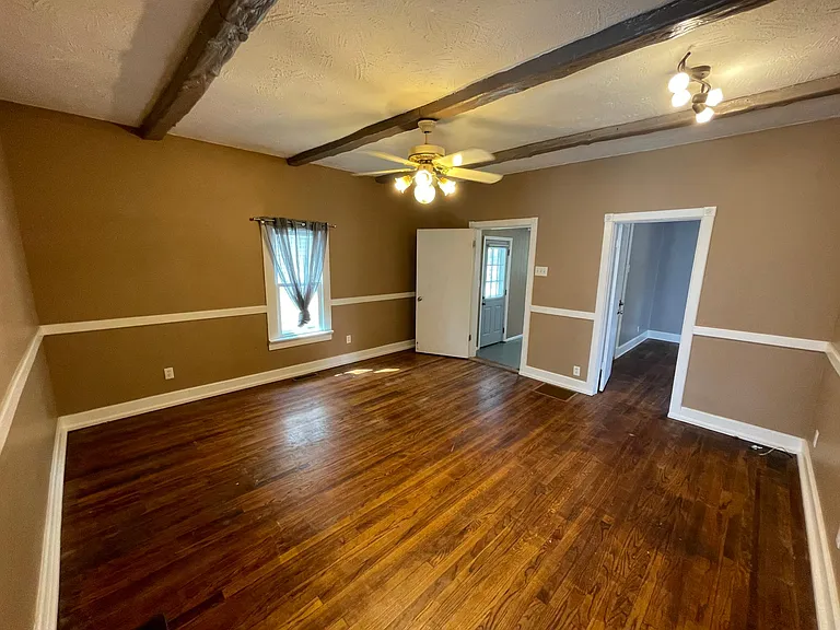 1627 Blaine Ave — Photo 14