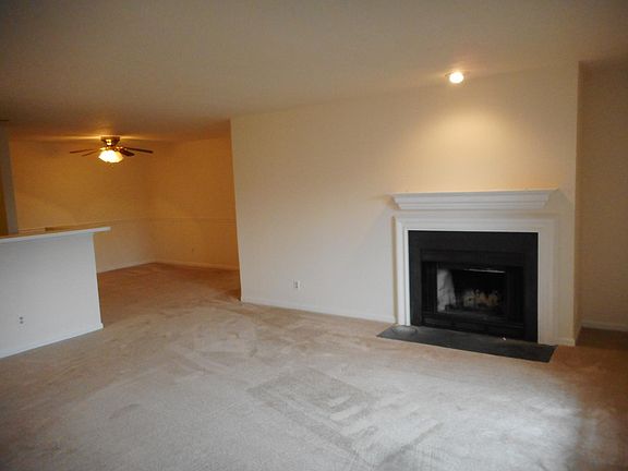 3rd image of 7512 Ashby Ln Unit H