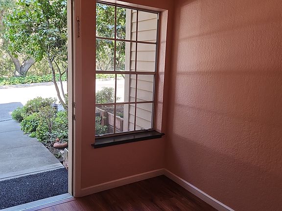 2nd image of 52 Holmes Dr