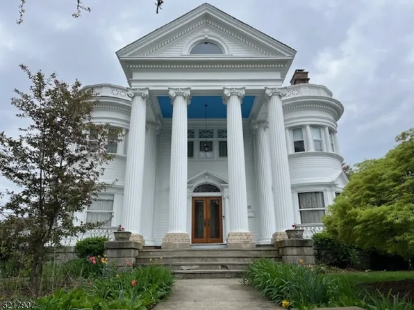 190 Ballantine Pkwy, Newark City, NJ 07104