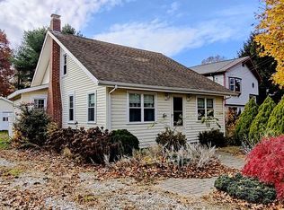 21 3rd St, North Kingstown, RI 02852