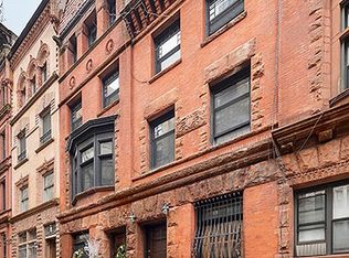 28 W 71st St, New York, NY 10023