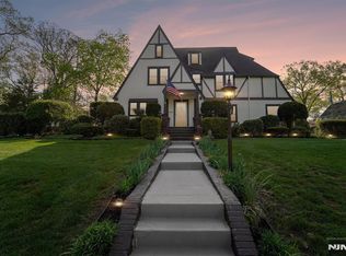 121 Goodwin Ter, Westwood, NJ 07675