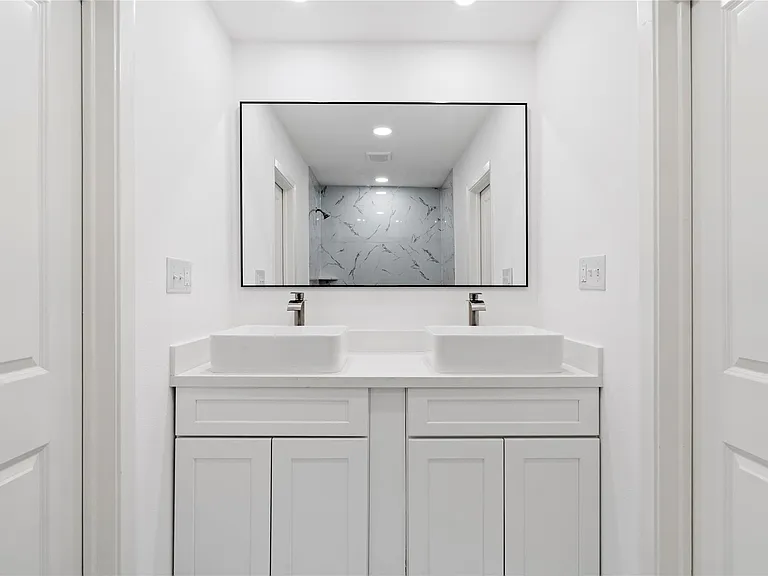 5023 Redstart St — Photo 30