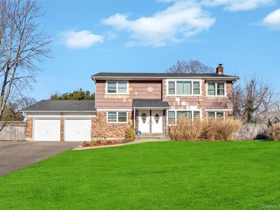 11 Marlo Lane, Hauppauge, NY, 11788