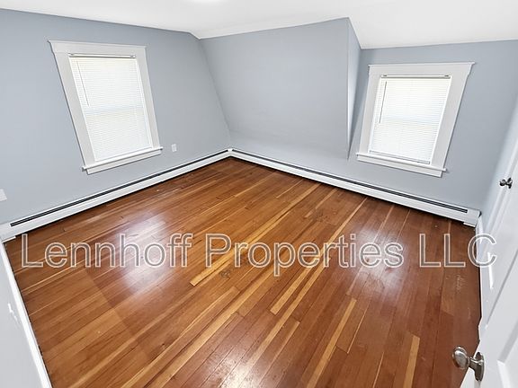 5th image of 526 Concord St #2