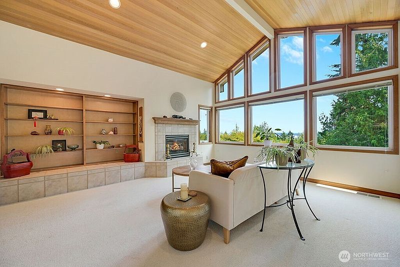 3rd image of 75 Seafarer Lane