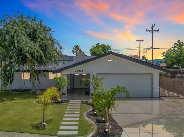 2704 Daken St, Bakersfield, CA 93309