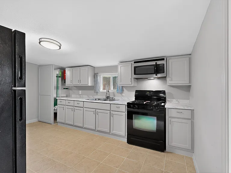 224 Hendrix Rd NW — Photo 11