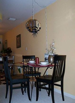 5th image of 1051 Meridian Ave APT 1Q