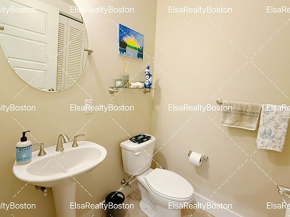 4th image of 54 Loomis St Unit 1103