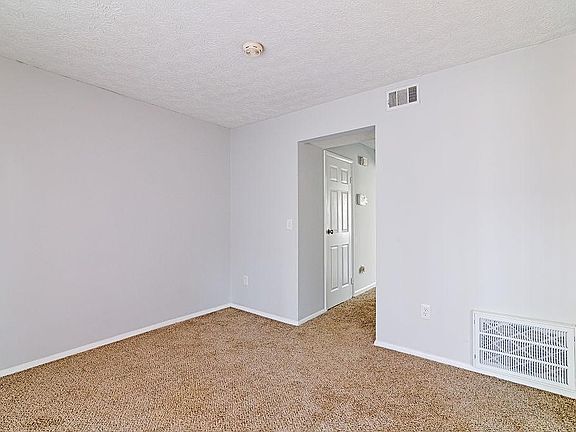 5th image of 1702 Nappa Valley Ct SE