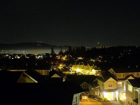 4th image of 1899 16th Ln NE