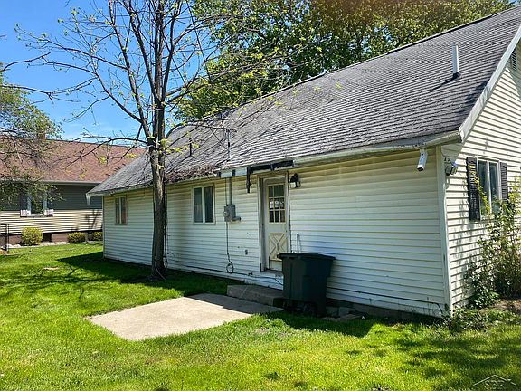 2nd image of 217 S Silver St