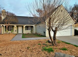 1281 Burl Ave, Clovis, CA 93611