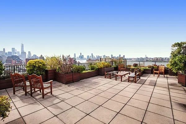 Sold by Compass | media 7