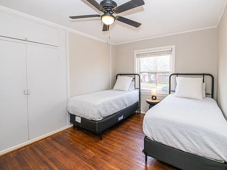 2606 Philip St — Photo 24