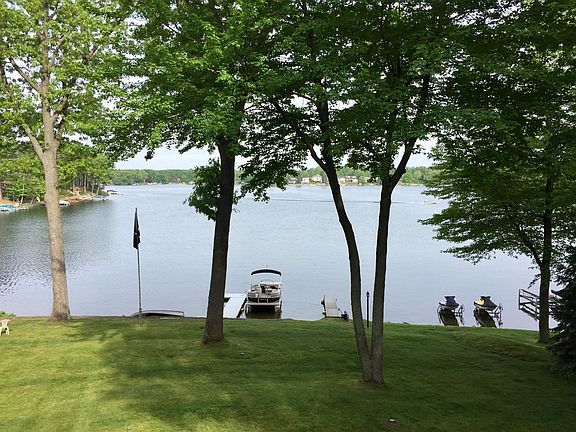 4th image of 11668 Bradley Dr