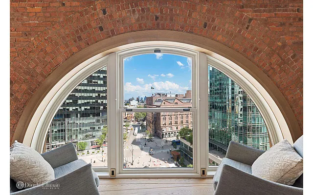 Sold by Douglas Elliman | media 24