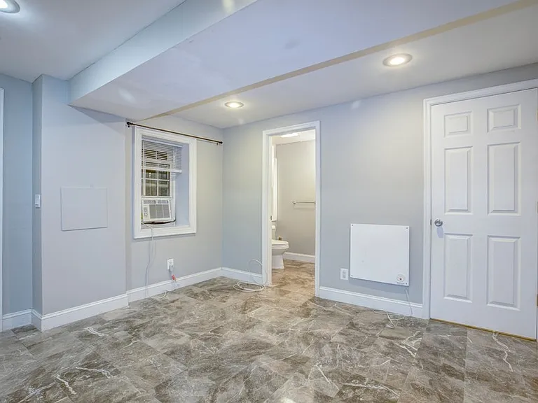 3414 Warder St NW #BASEMENT — Photo 7