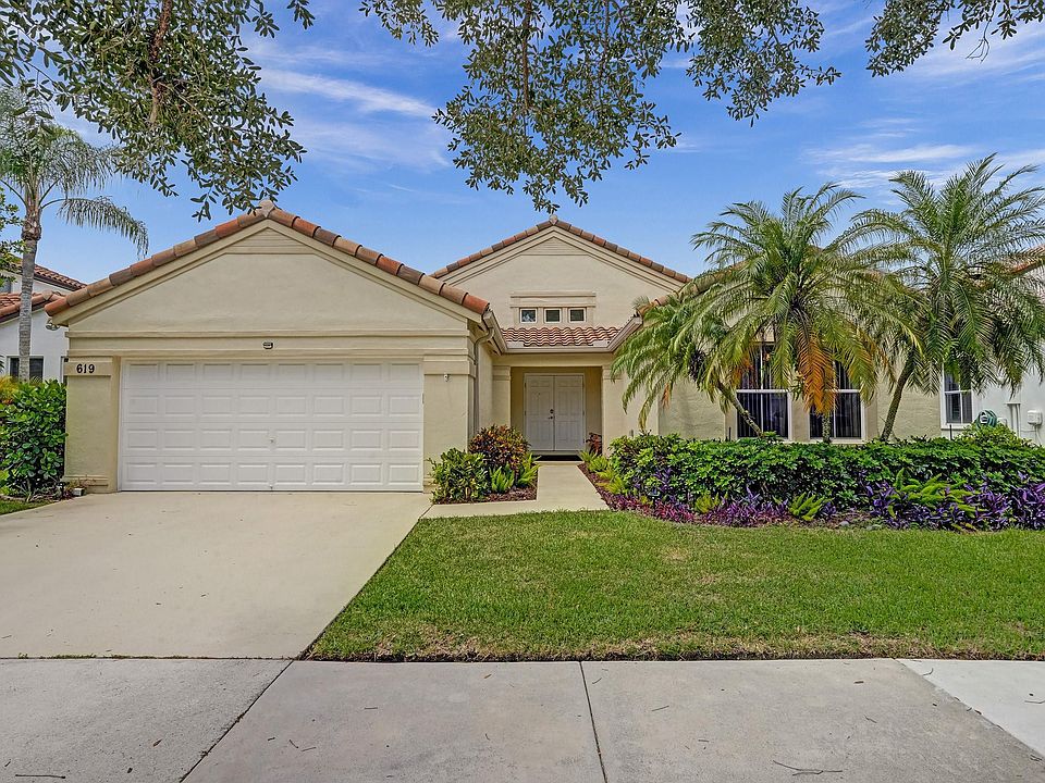 1st image of 619 Carrington Drive