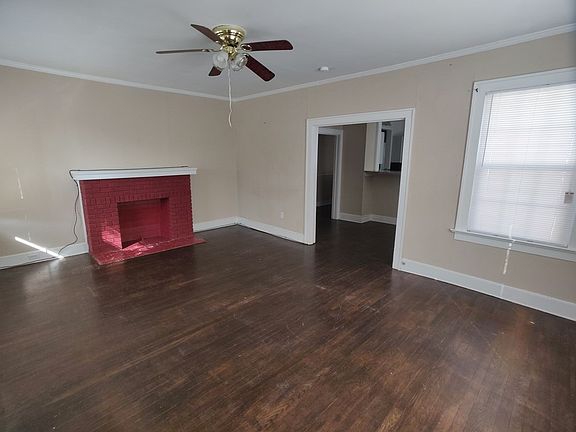 2nd image of 110-112 N Emerson St