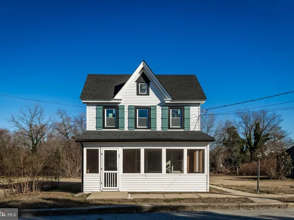 565 Walnut St, Townsend, DE 19734