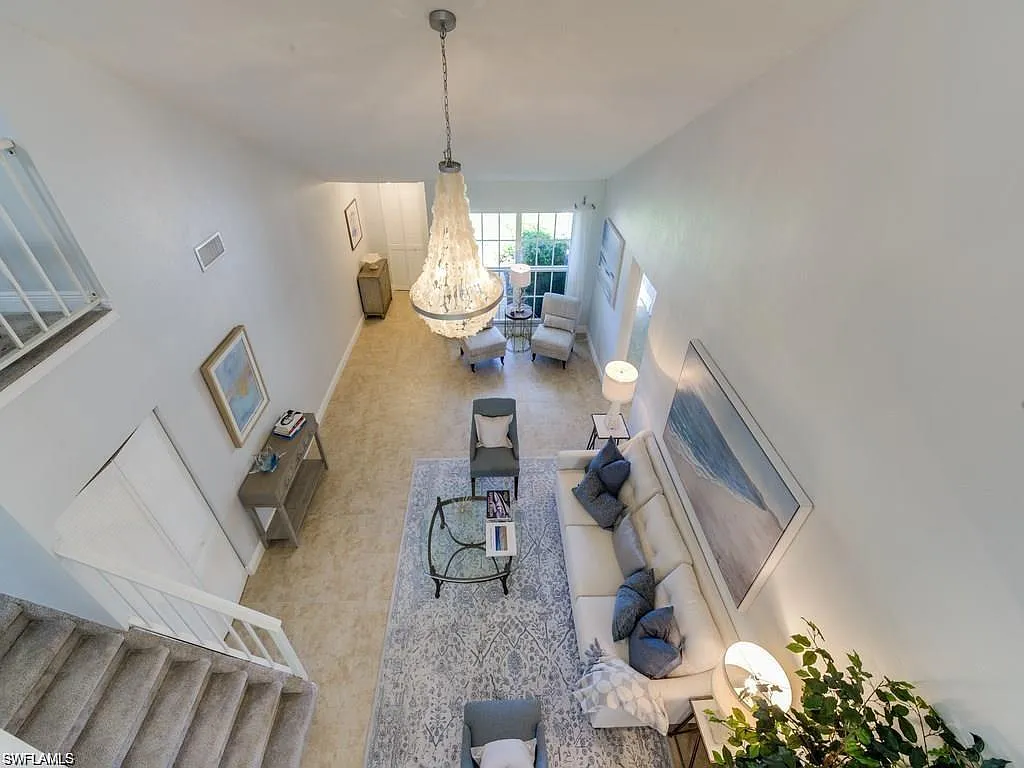 3 bed, 3.0 bath, 1933 sqft, $4,300 — Photo 3