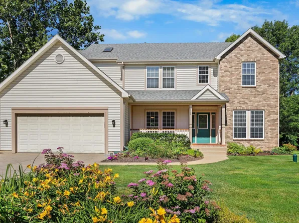 2422 Farmington Dr W, Lafayette, IN 47905