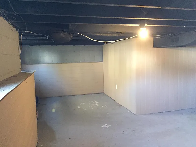 114 Dickinson Rd — Photo 15