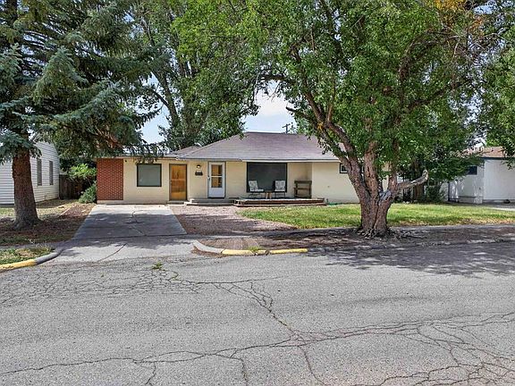 2nd image of 93 El Camino Drive