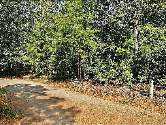 3rd image of 7818 Dogwood Trl