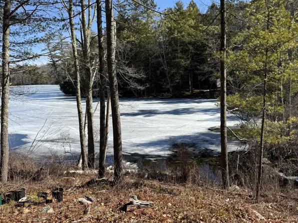 25 Rocky Cove Lane, Hope, ME 04847