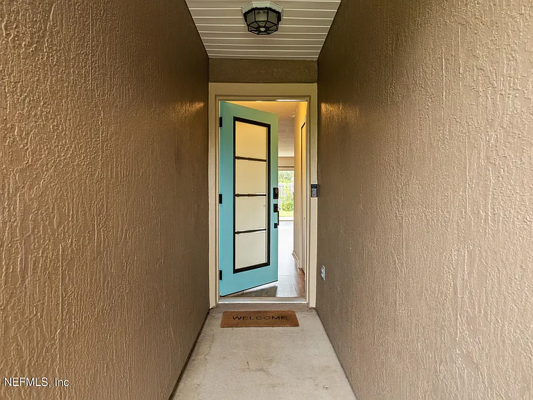 136 Brookfall Dr — Photo 7