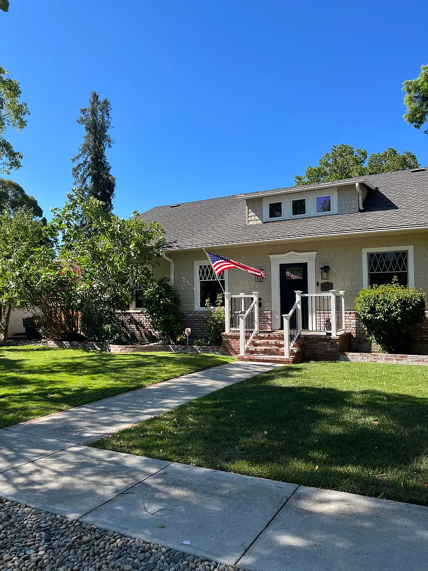 51 Alice Ave photo 1
