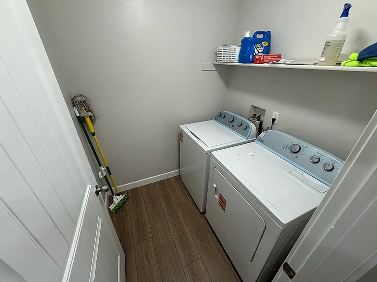 1089 W 530 N — Photo 10