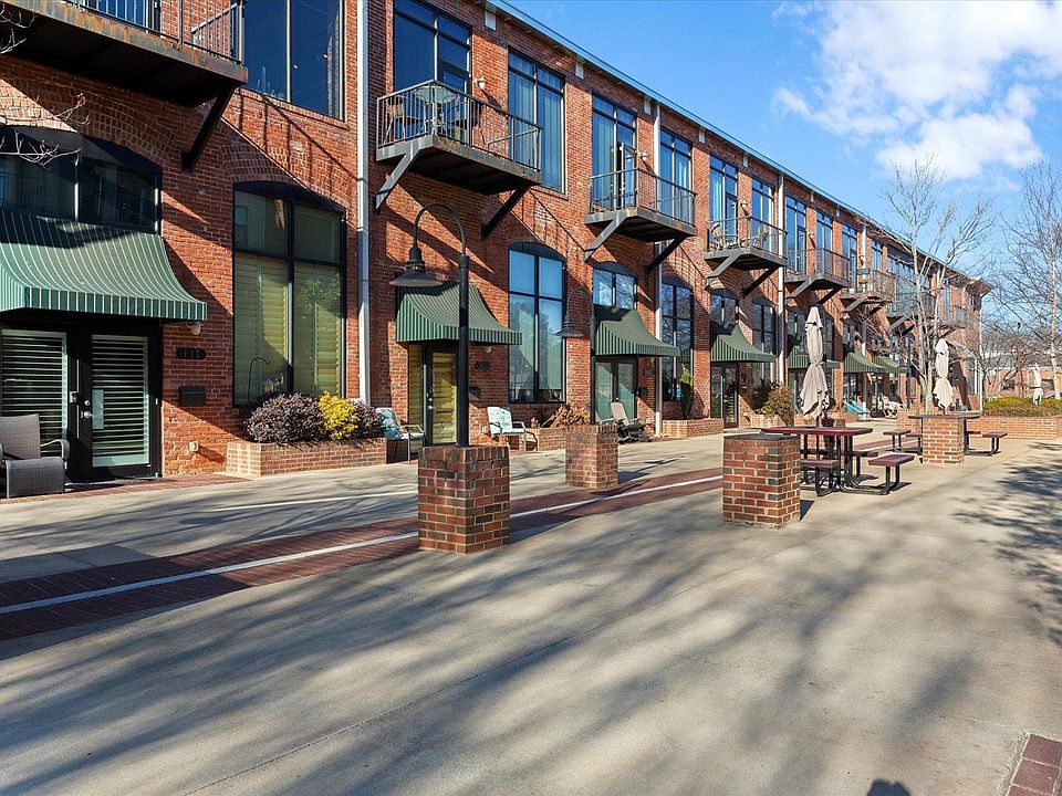 1st image of 300 South St Unit 221