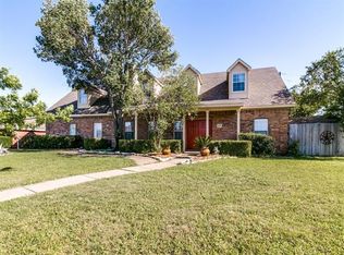 4302 Hunters Ridge Dr, Sachse, TX 75048