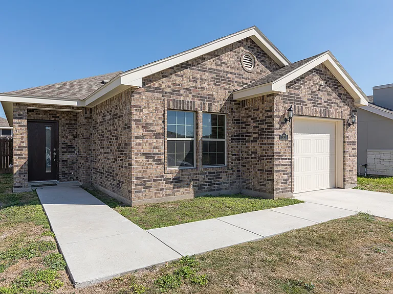 1331 E Candor Dr — Photo 15
