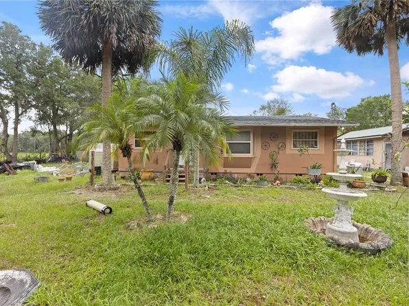 265 Lake St, Osteen, FL 32764