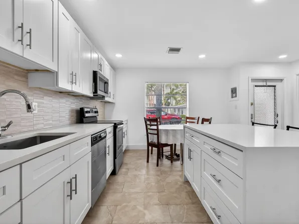 5093 Privet Pl APT A, Delray Beach, FL 33484
