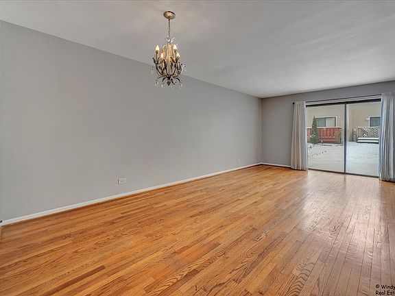 5th image of 1188 E Cunningham Dr