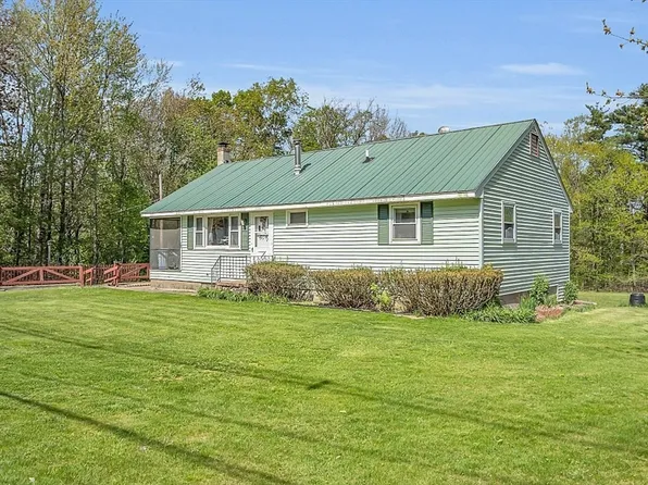41 Murray Rd, Ashburnham, MA 01430