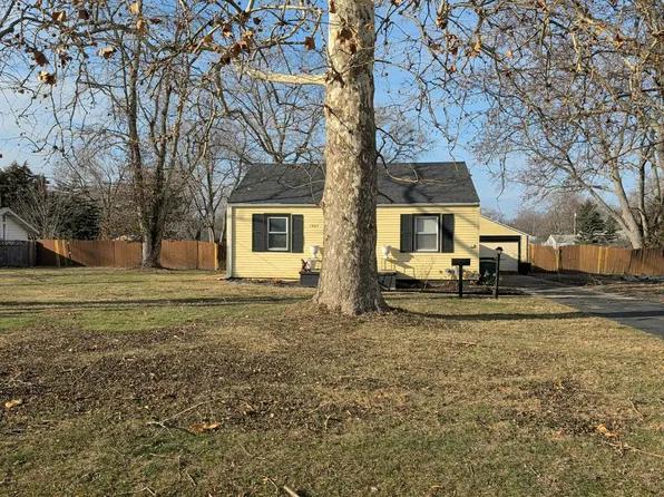 1367 S 44th St, Decatur, IL 62521