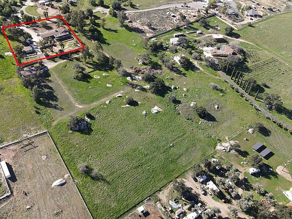 2nd image of 18655 Oak Ridge Ln
